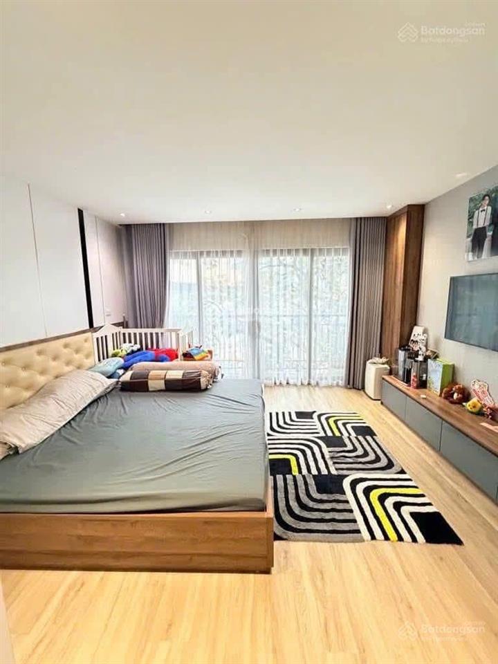 Bán nhà phân lô, thang máy 2 mặt ngõ ô tô nguyễn khánh toàn, cầu giấy 50m2 5 tầng chào 22.5 tỷ