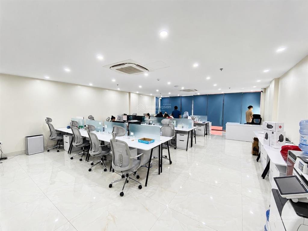 Bán tòa nhà văn phòng phố nguyễn văn huyên, cầu giấy 110m2 x 8 tầng có hầm mt 7m chào 51 tỷ