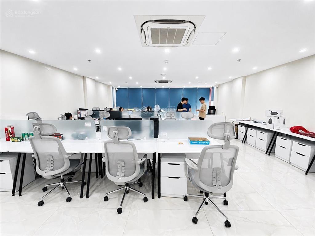 Bán tòa nhà văn phòng phố nguyễn văn huyên, cầu giấy 110m2 x 8 tầng có hầm mt 7m chào 51 tỷ