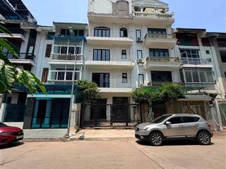 Hiếm có khó tìm phân lô võ chí công, tây hồ mặt tiền rộng 6m vỉa hè ô tô tránh 36 tỷ