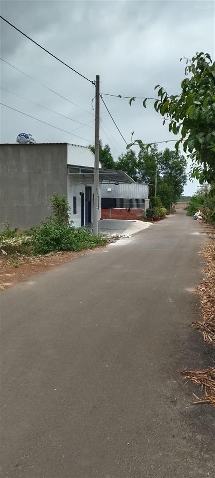 Cần bán lô đất gần cty cao phát. dt 206m2 có sẵn 82m2 thổ cư mặt tiền 7,5m. giá 950 triệu