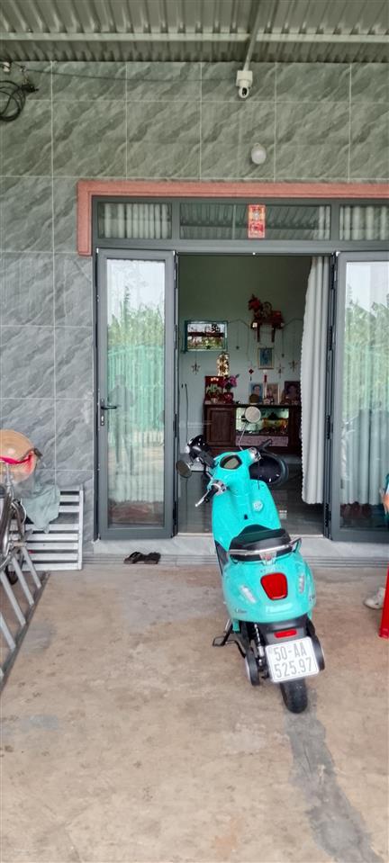 Bán căn nhà giá rẻ tại đá bạc. dt 203,8m2 có sẵn 80tc ngang 5m dài 40m. giá chỉ 890tr còn bớt lộc