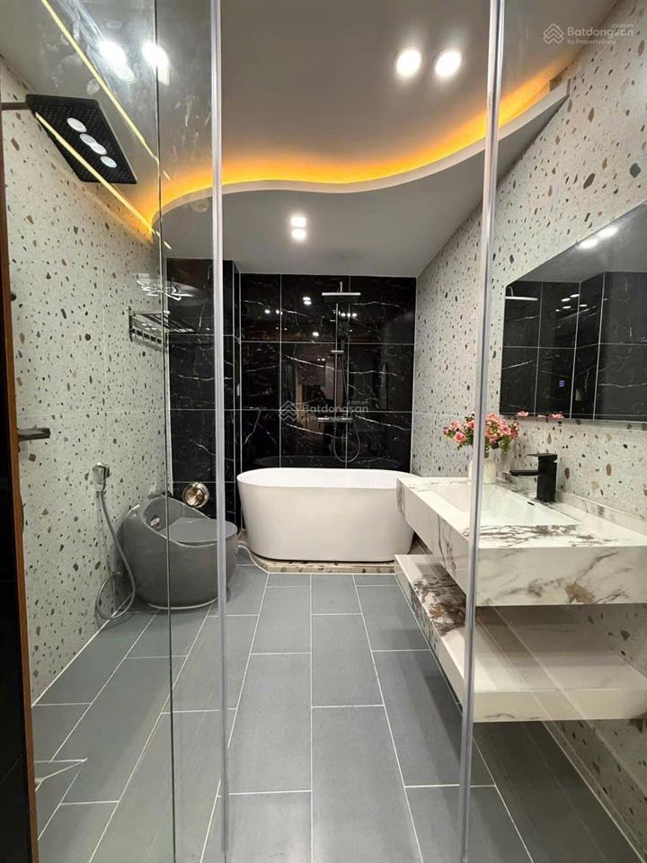 Bán nhà hẻm xe hơi 6m đường huỳnh văn nghệ, p.12, 4,3 x 10, 5 tầng giá 6.95 tỷ tl