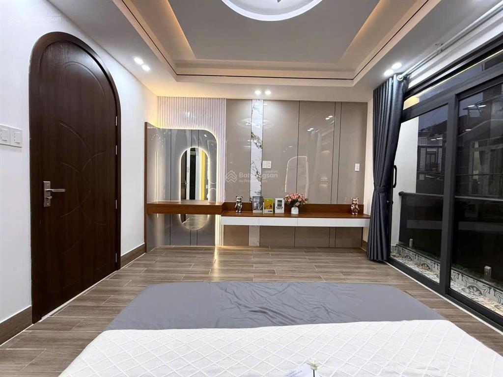 Bán nhà hẻm xe hơi 6m đường huỳnh văn nghệ, p.12, 4,3 x 10, 5 tầng giá 6.95 tỷ tl