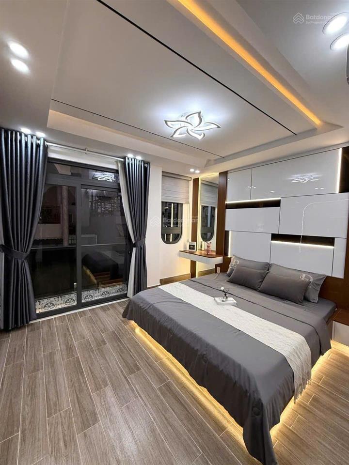 Bán nhà hẻm xe hơi 6m đường huỳnh văn nghệ, p.12, 4,3 x 10, 5 tầng giá 6.95 tỷ tl