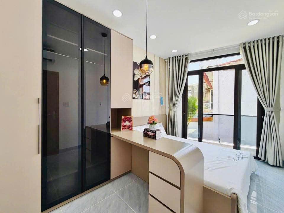 Bán nhà xây mới hẻm xe hơi sát mt đường phạm văn chiêu, p.13, 6 x 6, 3 tầng giá 5.39 tỷ tl