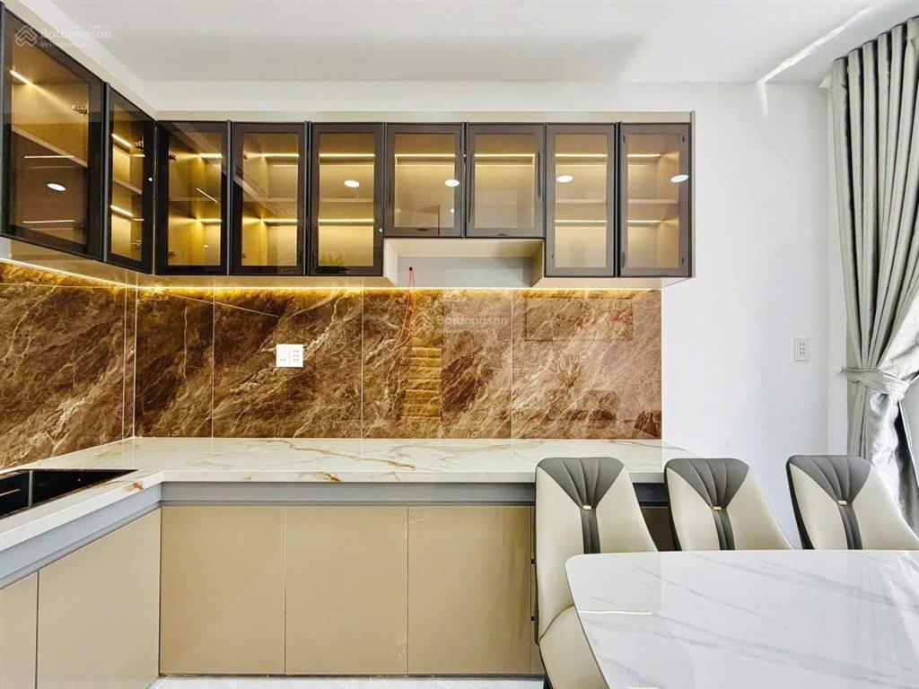 Bán nhà xây mới hẻm xe hơi sát mt đường phạm văn chiêu, p.13, 6 x 6, 3 tầng giá 5.39 tỷ tl