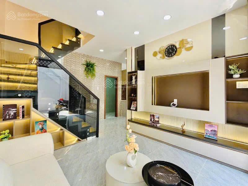 Bán nhà xây mới hẻm xe hơi sát mt đường phạm văn chiêu, p.13, 6 x 6, 3 tầng giá 5.39 tỷ tl