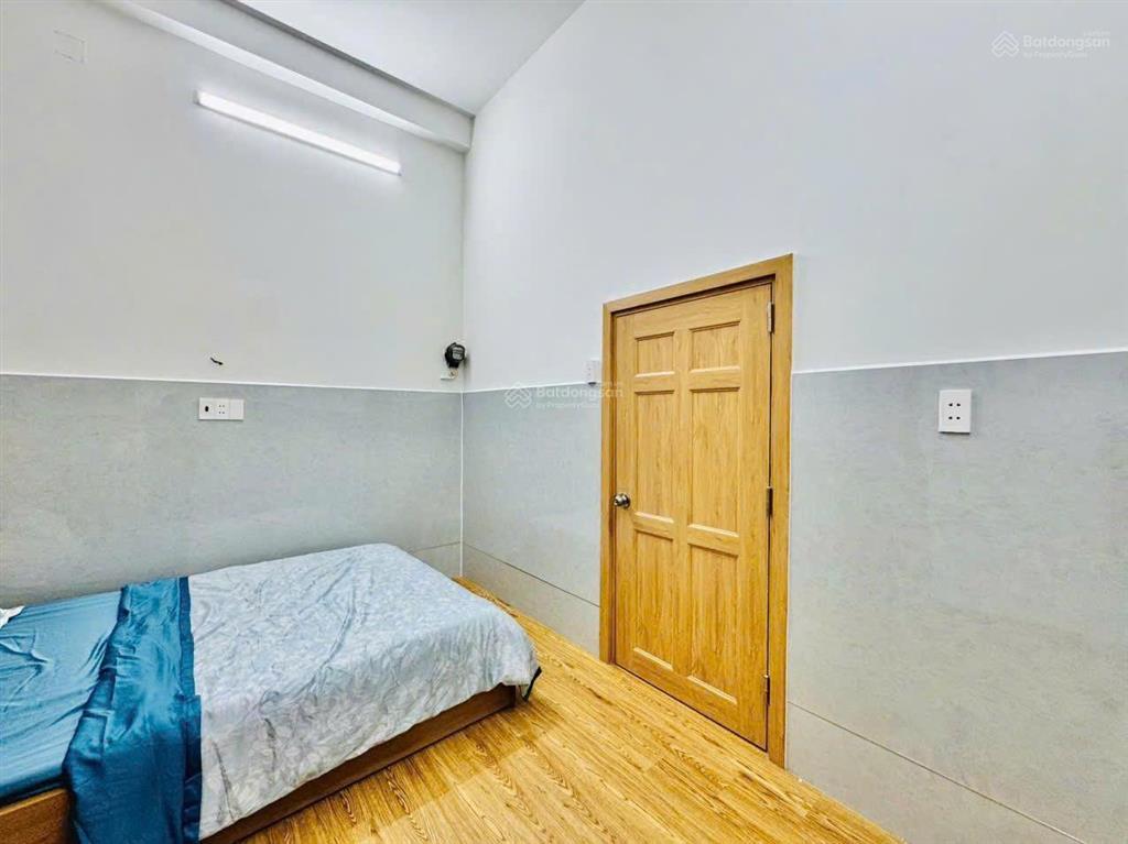 Bán nhà đẹp hẻm 4m đường phạm văn chiêu, p.14, 4,2 x 13, có phòng ngủ dưới trệt giá 5.75 tỷ tl