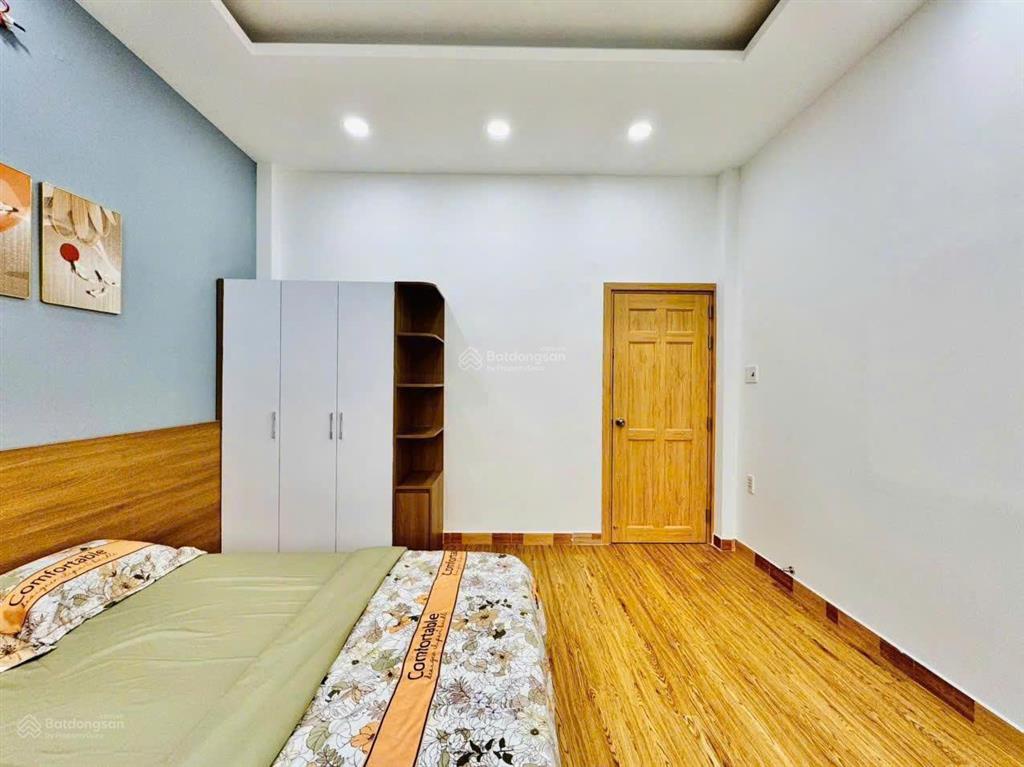 Bán nhà đẹp hẻm 4m đường phạm văn chiêu, p.14, 4,2 x 13, có phòng ngủ dưới trệt giá 5.75 tỷ tl