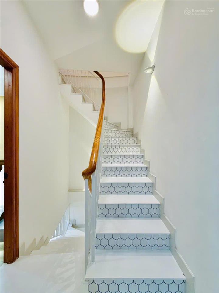 Bán nhà hẻm 2,5m sát hẻm xe tải thông đường nguyễn thái sơn, p.5, 7 x 7, 3 tầng, 3pn, giá 5.5 tỷ tl