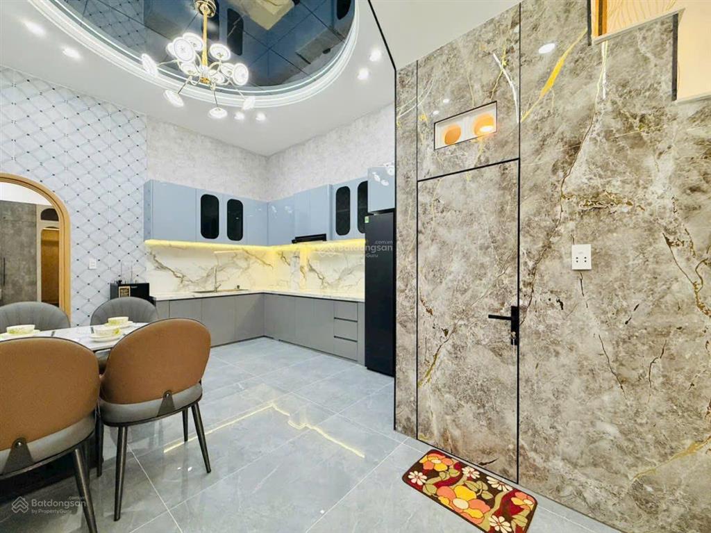 Bán nhà mới đẹp hẻm xe hơi 1 sẹc sát mặt tiền đường huỳnh văn nghệ, p.15, 4,3 x 22, giá 9.25 tỷ tl