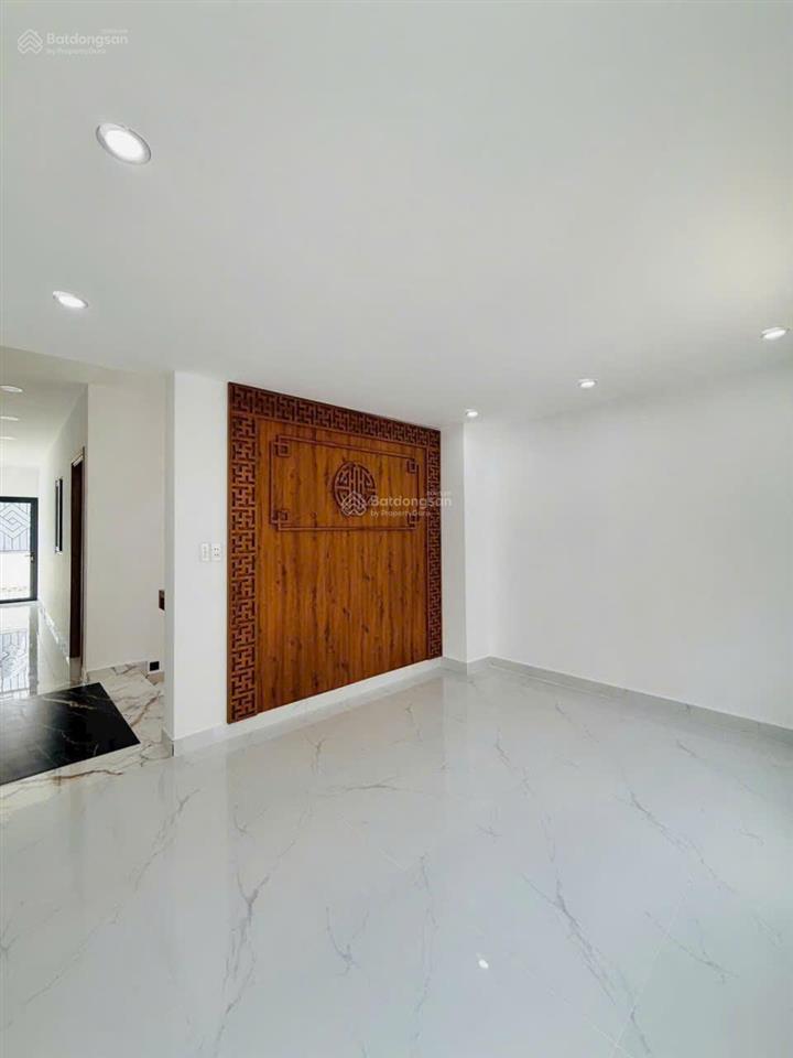 Bán nhà mới đẹp hẻm xe hơi 1 sẹc sát mặt tiền đường huỳnh văn nghệ, p.15, 4,3 x 22, giá 9.25 tỷ tl