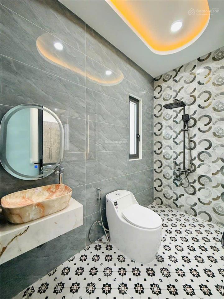 Bán nhà mới đẹp hẻm xe hơi 1 sẹc sát mặt tiền đường huỳnh văn nghệ, p.15, 4,3 x 22, giá 9.25 tỷ tl