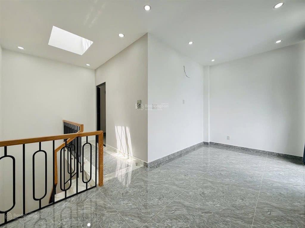 Bán nhà hẻm 3m cách 10m ra hẻm xe tải thông đường bùi quang là, p.12, 5,5 x 11, giá 6.45 tỷ tl