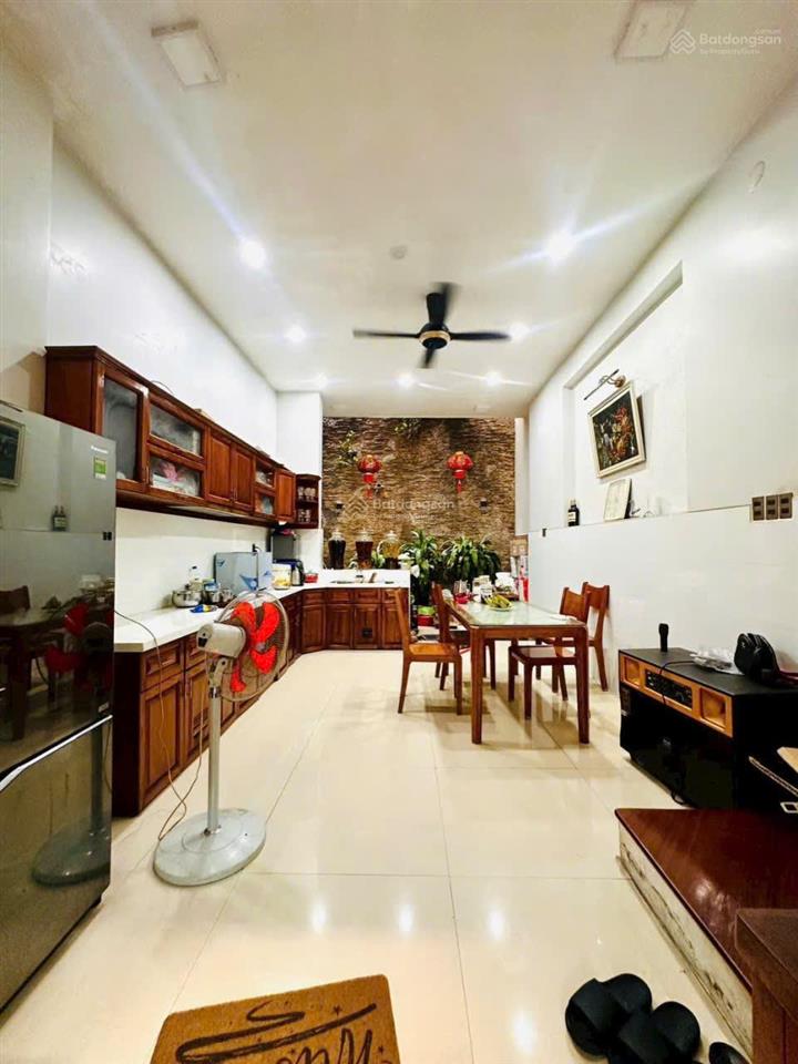 Bán nhà hẻm 1 sẹc 8m xe hơi, xe tải thông tứ phía đường quang trung, p.11, 4 x 17 giá 9.7 tỷ tl