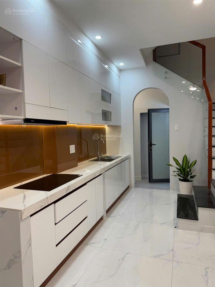 Bán nhà hẻm xe hơi 1 sẹc 6m thông tứ phía phạm văn chiêu, p.14, 3,2 x 10, 4 tầng giá 5.25 tỷ tl