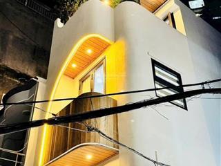 Giảm mạnh 550 triệu, bán nhà hẻm xe hơi thông đường số 59, p.14, 3.5 x 18.8 giá 5.99 tỷ tl