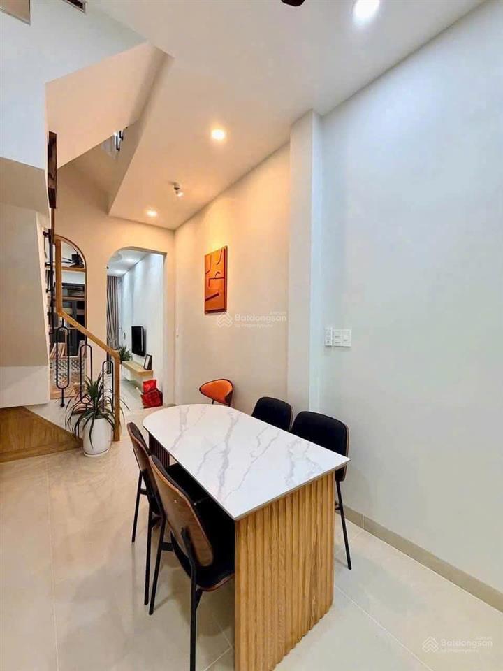 Giảm mạnh 550 triệu, bán nhà hẻm xe hơi thông đường số 59, p.14, 3.5 x 18.8 giá 5.99 tỷ tl