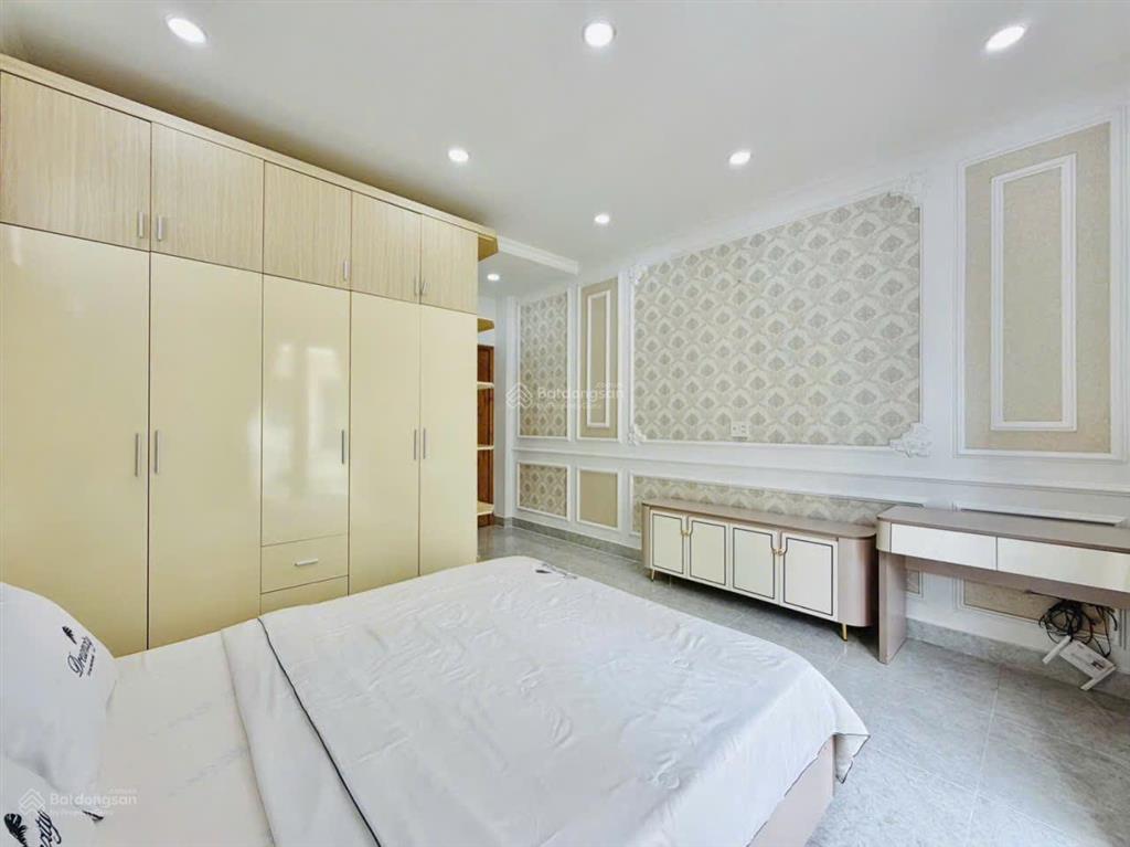 Bán nhà hẻm xe hơi 5m khu đồng bộ đường phạm văn chiêu, p.9, 4 x 15, 5 tầng giá 7.75 tỷ tl
