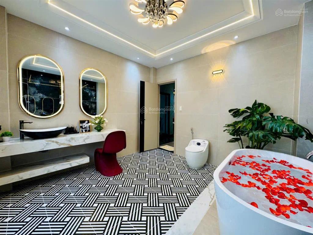 Giảm sâu 800 triệu bán nhà xây mới hẻm 5m đường tú mỡ, p. 7, 4.5 x 13m nh 8m giá 7.95 tỷ tl