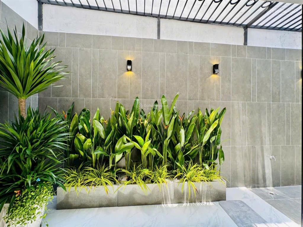 Giảm sâu 800 triệu bán nhà xây mới hẻm 5m đường tú mỡ, p. 7, 4.5 x 13m nh 8m giá 7.95 tỷ tl