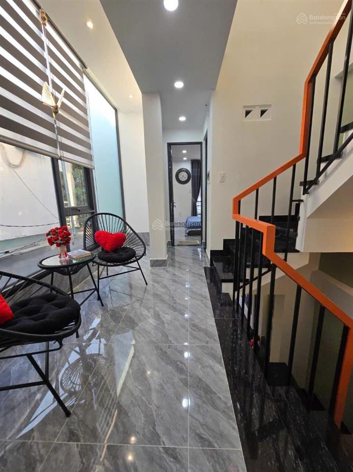Giảm mạnh 600 triệu, bán nhà góc 2 mặt hẻm xe hơi thông đường số 2, p.16, 3.8 x 14, 5.98 tỷ tl