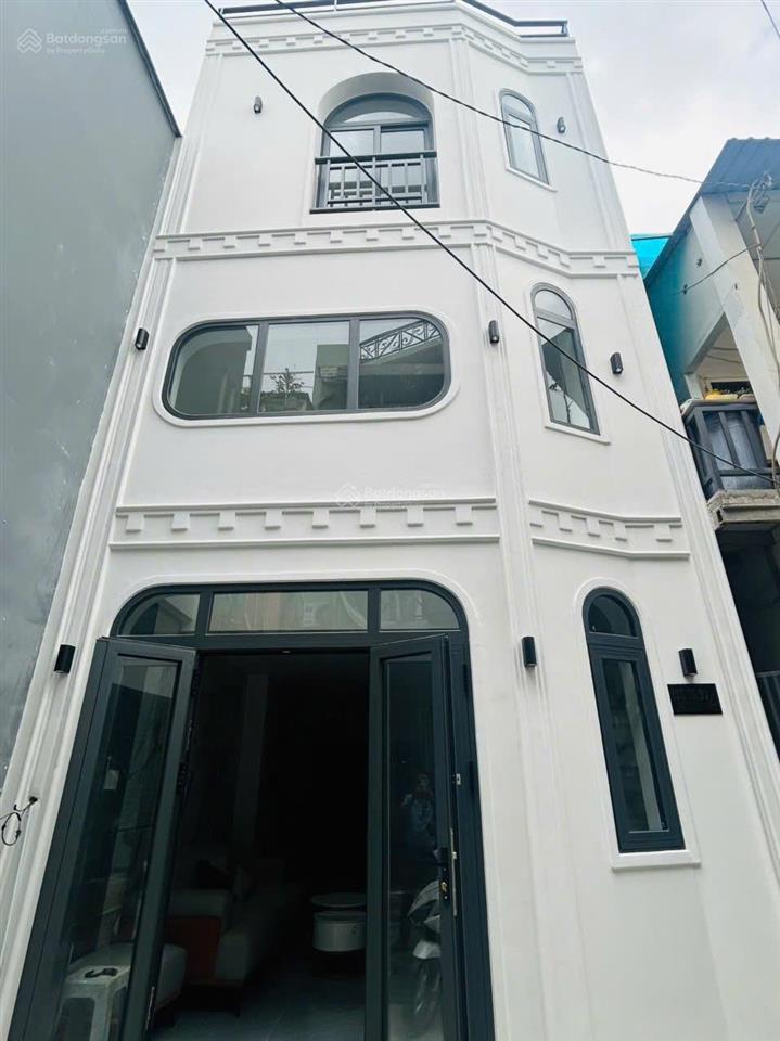 Bán nhà hẻm 3m đường quang trung, phường 10, 4.4 x 9.5, 3 tầng giá 4.9 tỷ tl