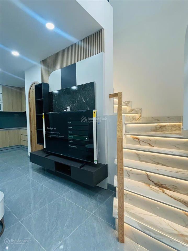 Bán nhà hẻm 3m đường quang trung, phường 10, 4.4 x 9.5, 3 tầng giá 4.9 tỷ tl