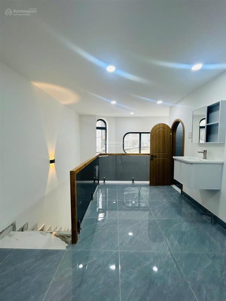 Bán nhà hẻm 3m đường quang trung, phường 10, 4.4 x 9.5, 3 tầng giá 4.9 tỷ tl