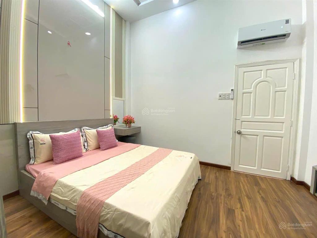 Giảm mạnh 700 triệu, bán nhà hẻm xe hơi vô nhà đường phạm văn chiêu, p.14, 5 x 20 giá 6.25 tỷ