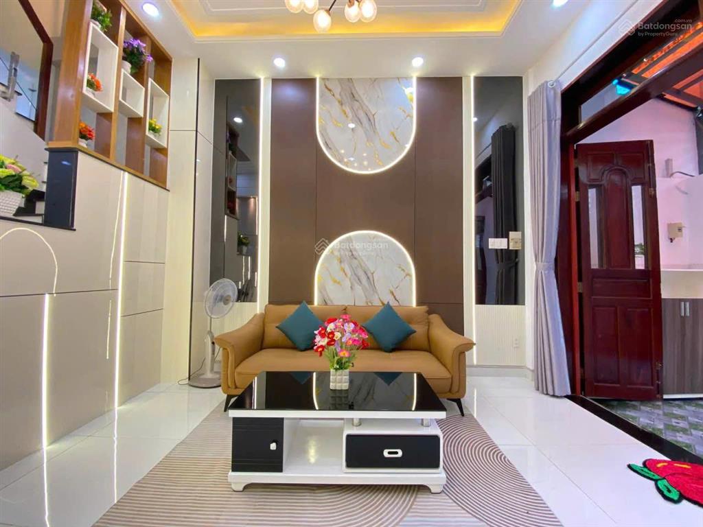 Giảm mạnh 700 triệu, bán nhà hẻm xe hơi vô nhà đường phạm văn chiêu, p.14, 5 x 20 giá 6.25 tỷ