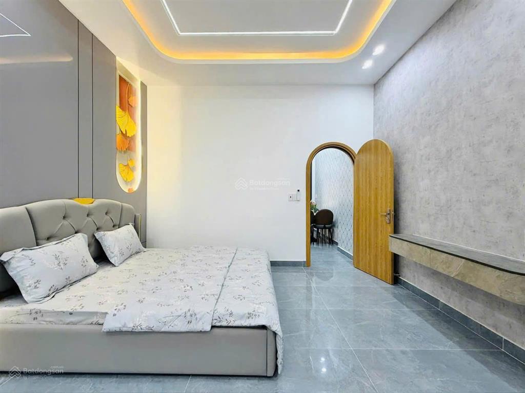 Bán nhà hẻm xe hơi 1 trục sát mặt tiền đường huỳnh văn nghệ, p.15, 4.2 x 22 giá 8.7 tỷ tl