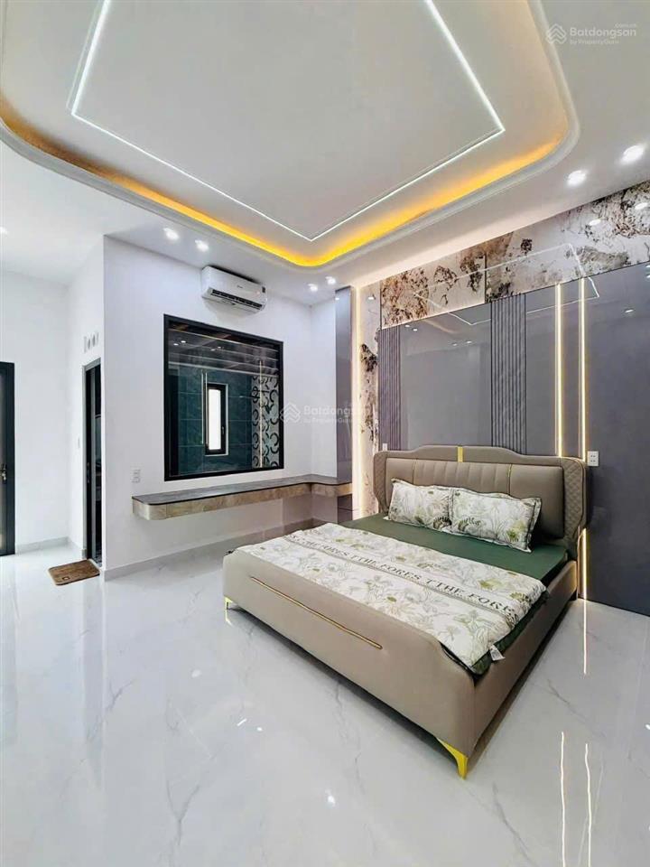 Bán nhà hẻm xe hơi 1 trục sát mặt tiền đường huỳnh văn nghệ, p.15, 4.2 x 22 giá 8.7 tỷ tl