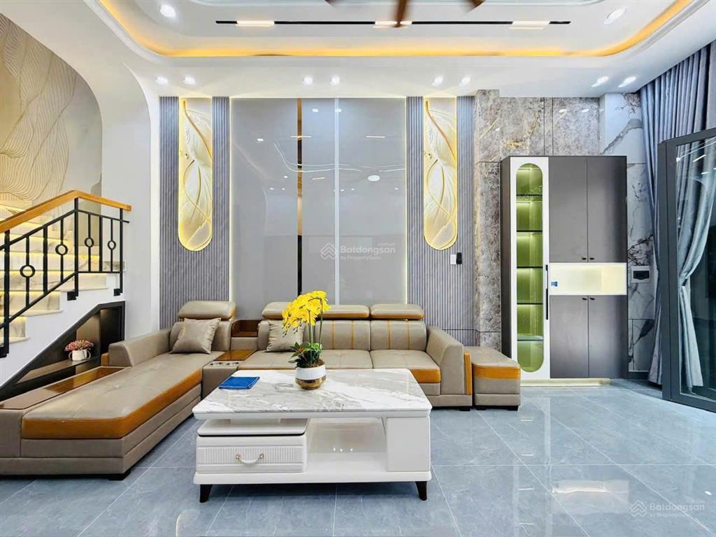 Bán nhà hẻm xe hơi 1 trục sát mặt tiền đường huỳnh văn nghệ, p.15, 4.2 x 22 giá 8.7 tỷ tl