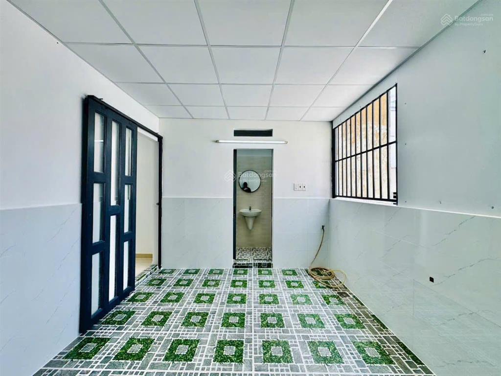 Bán nhà mới đẹp hẻm 3m 1 trục đường phan huy ích, p.14, 5.2 x 13, có pn dưới trệt, giá 5.49 tỷ tl