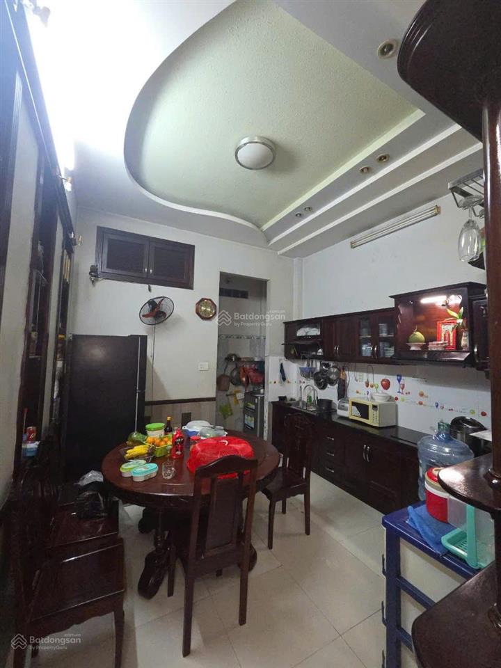 Bán nhà hẻm 6m 2 xe hơi tránh nhau sát mặt tiền đường số 8, phường 11, 4 x 14, 5pn giá 7.6 tỷ tl