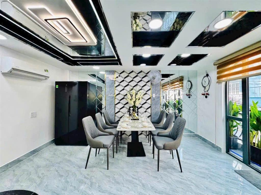 Giảm 600 triệu, bán nhà hẻm 3.5m sát hẻm xh đường bùi quang là, p.12, 4 x 11 giá 5.9 tỷ tl
