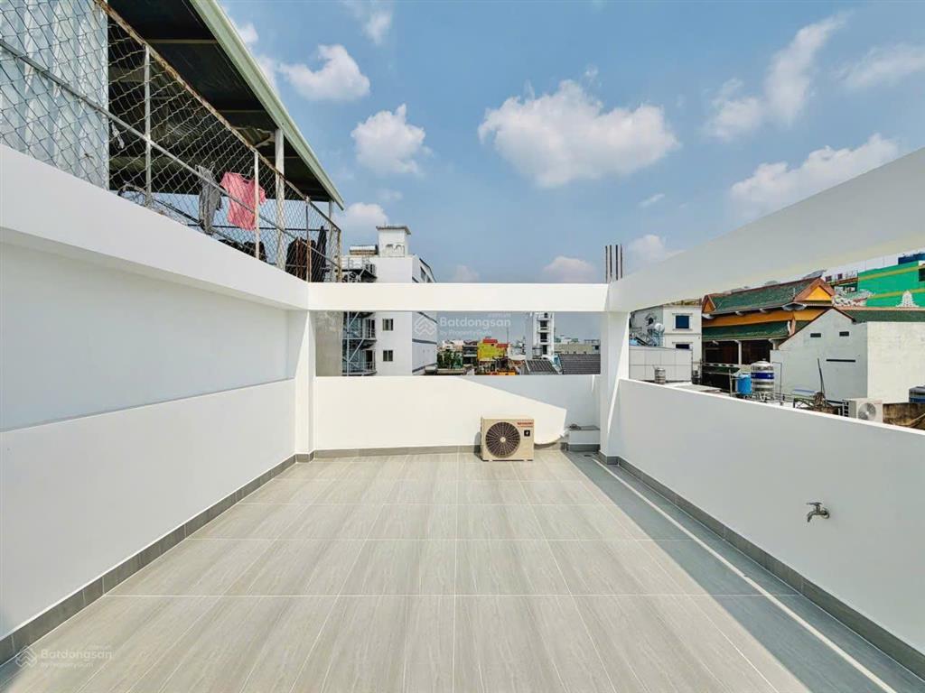Giảm 700 triệu, bán nhà hẻm xe hơi đường quang trung, p.14, 4 x 16, 5 tầng giá 7.65 tỷ tl