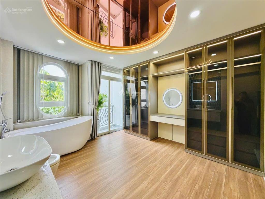 Giảm 700 triệu, bán nhà hẻm xe hơi đường quang trung, p.14, 4 x 16, 5 tầng giá 7.65 tỷ tl