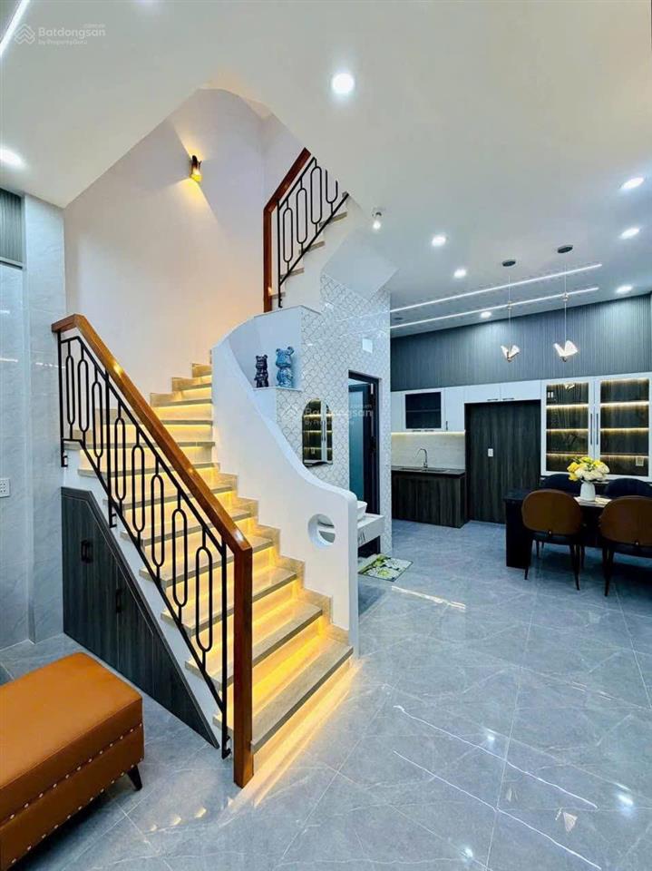 Bán nhà hẻm 3m sát hẻm xe tải thông đường phạm văn chiêu, p.14, 4 x 10 nh 4.5, 4 tầng giá 5.9 tỷ tl