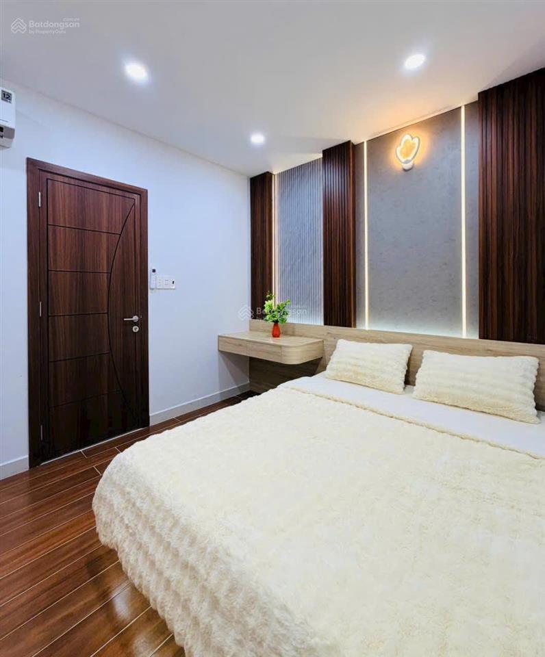 Giảm 500 triệu, bán nhà hẻm xe hơi đường phạm văn chiêu, p.14, 4 x 11, 4 tầng giá 6.5 tỷ tl