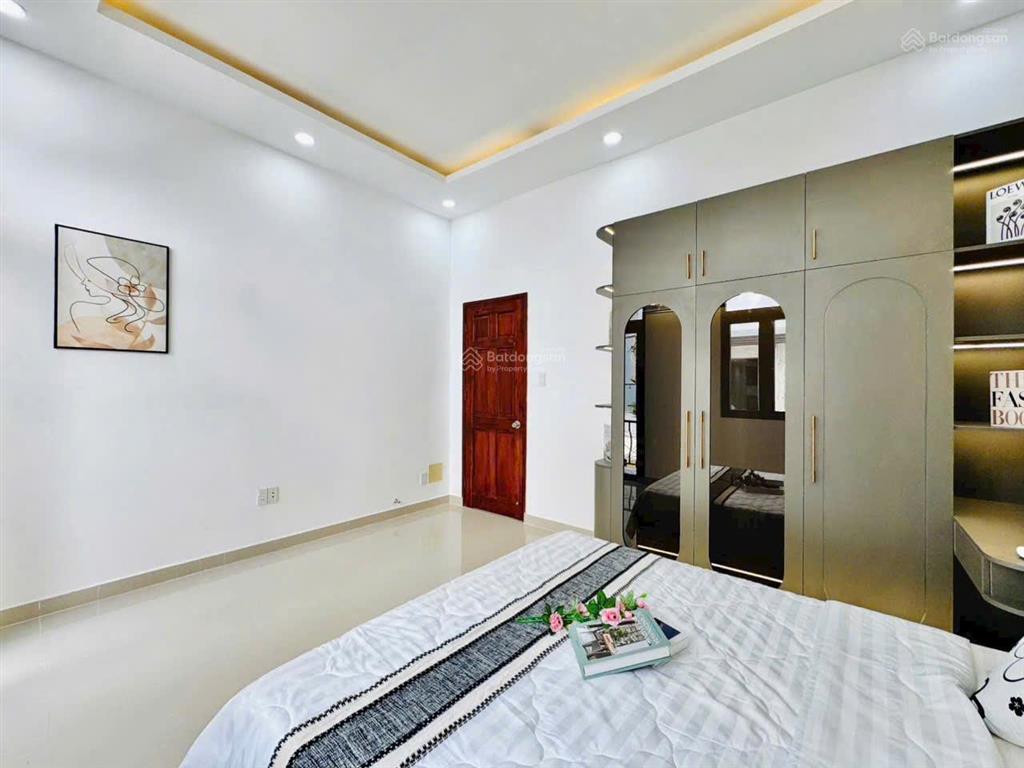 Bán nhà hẻm 3m 1 trục đường phan huy ích, p. 14, 5.2 x 13, có pn trệt giá 5.45 tỷ tl