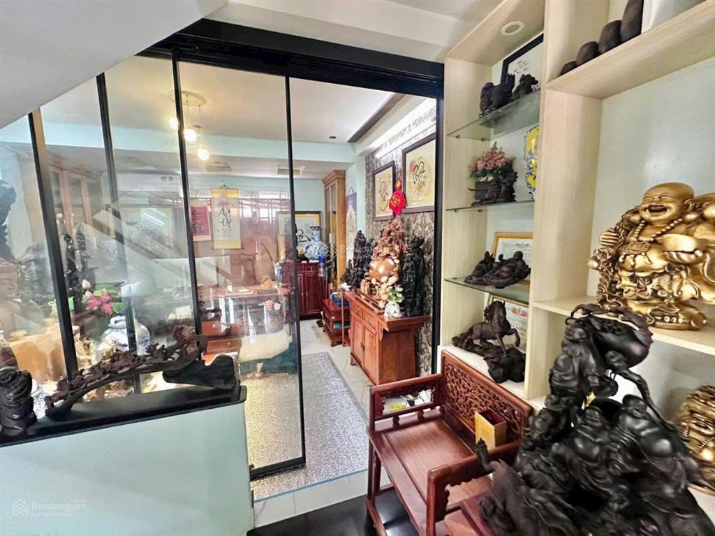 Bán nhà 2 mặt hèm xe hơi 1 trục sát mặt tiền đường quang trung,p.8, 4 x 10.3, 4 tầng giá 5.65 tỷ tl