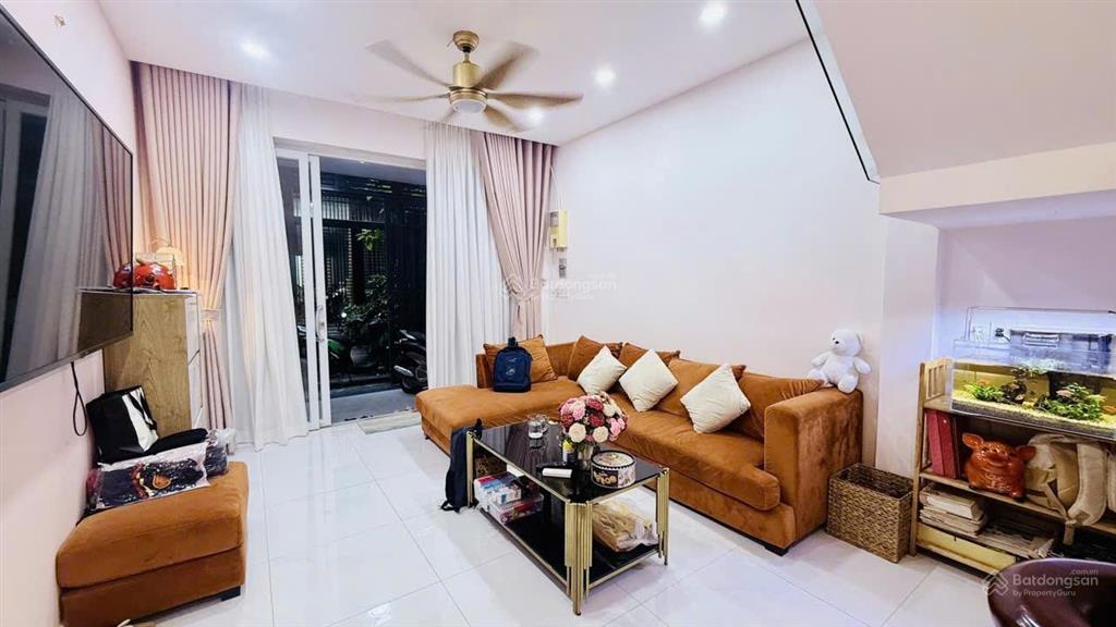 Bán nhà hẻm 3m sát hẻm xe hơi đường số 1, p.11, 3.7 x 12.3, 2 tầng giá 4.6 tỷ tl