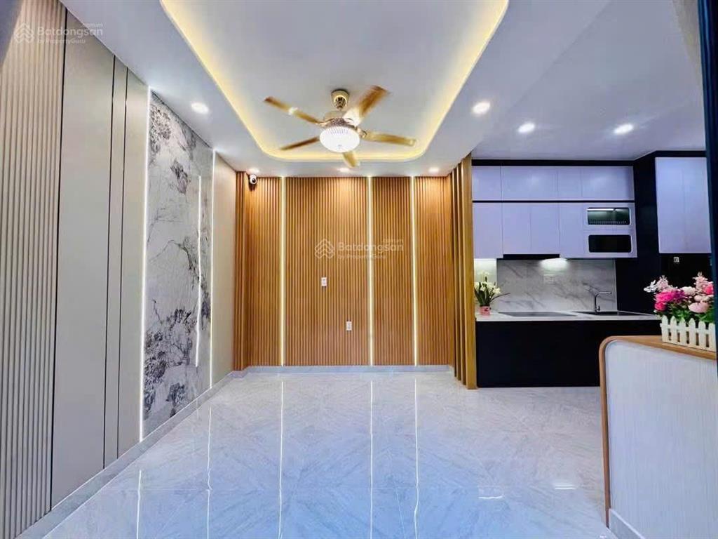 Bán nhà hẻm 3m cách 15m ra hẻm xe tải thông đường huỳnh văn nghệ, p.15, 8.2 x 4.2 giá 4.6 tỷ tl