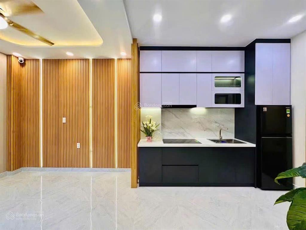 Bán nhà hẻm 3m cách 15m ra hẻm xe tải thông đường huỳnh văn nghệ, p.15, 8.2 x 4.2 giá 4.6 tỷ tl