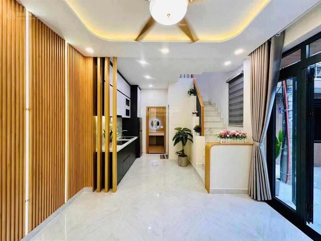 Bán nhà hẻm 3m cách 15m ra hẻm xe tải thông đường huỳnh văn nghệ, p.15, 8.2 x 4.2 giá 4.6 tỷ tl