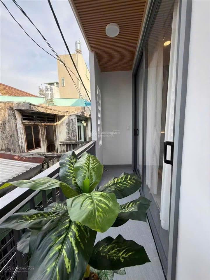 Bán nhà hẻm 3m cách 15m ra hẻm xe tải thông đường huỳnh văn nghệ, p.15, 8.2 x 4.2 giá 4.6 tỷ tl