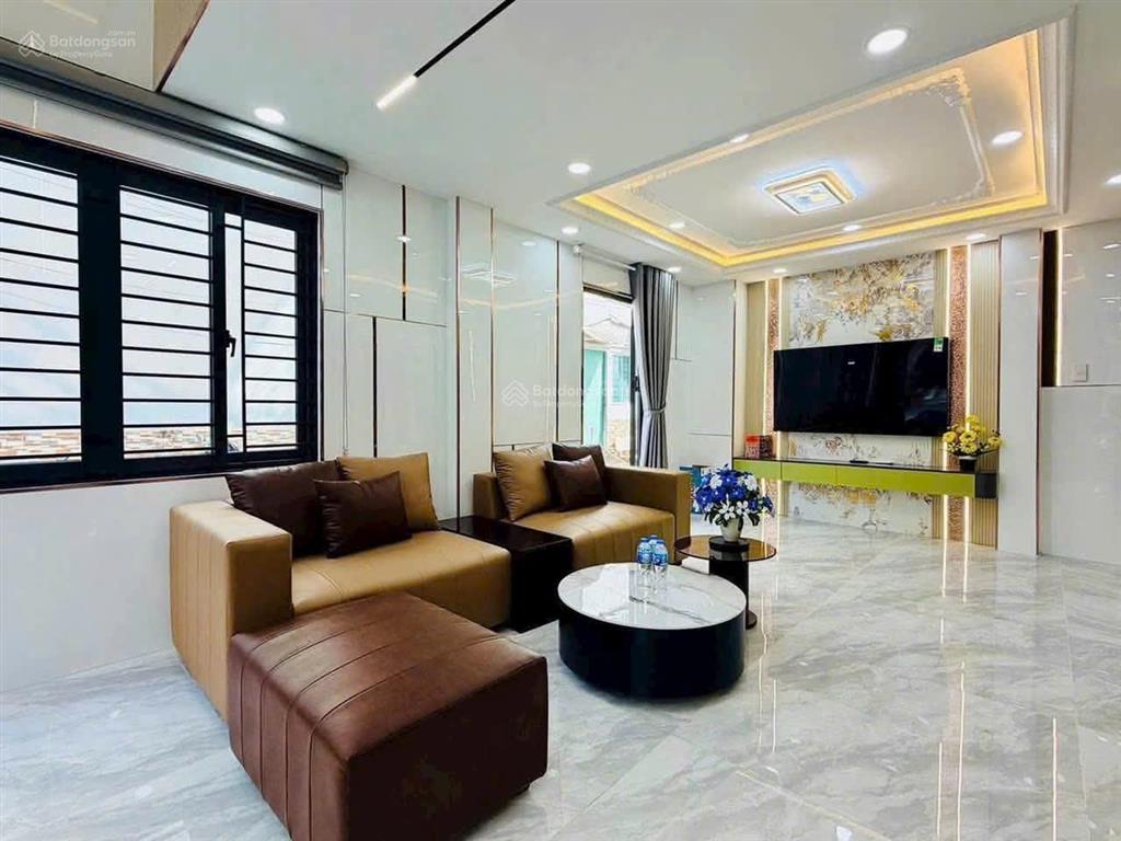 Giảm sốc 1.5 tỷ hẻm 5m 1 trục đường bùi quang là, p.12, 5.3 x 10 nh 6m, có thang máy giá 7.9 tỷ tl